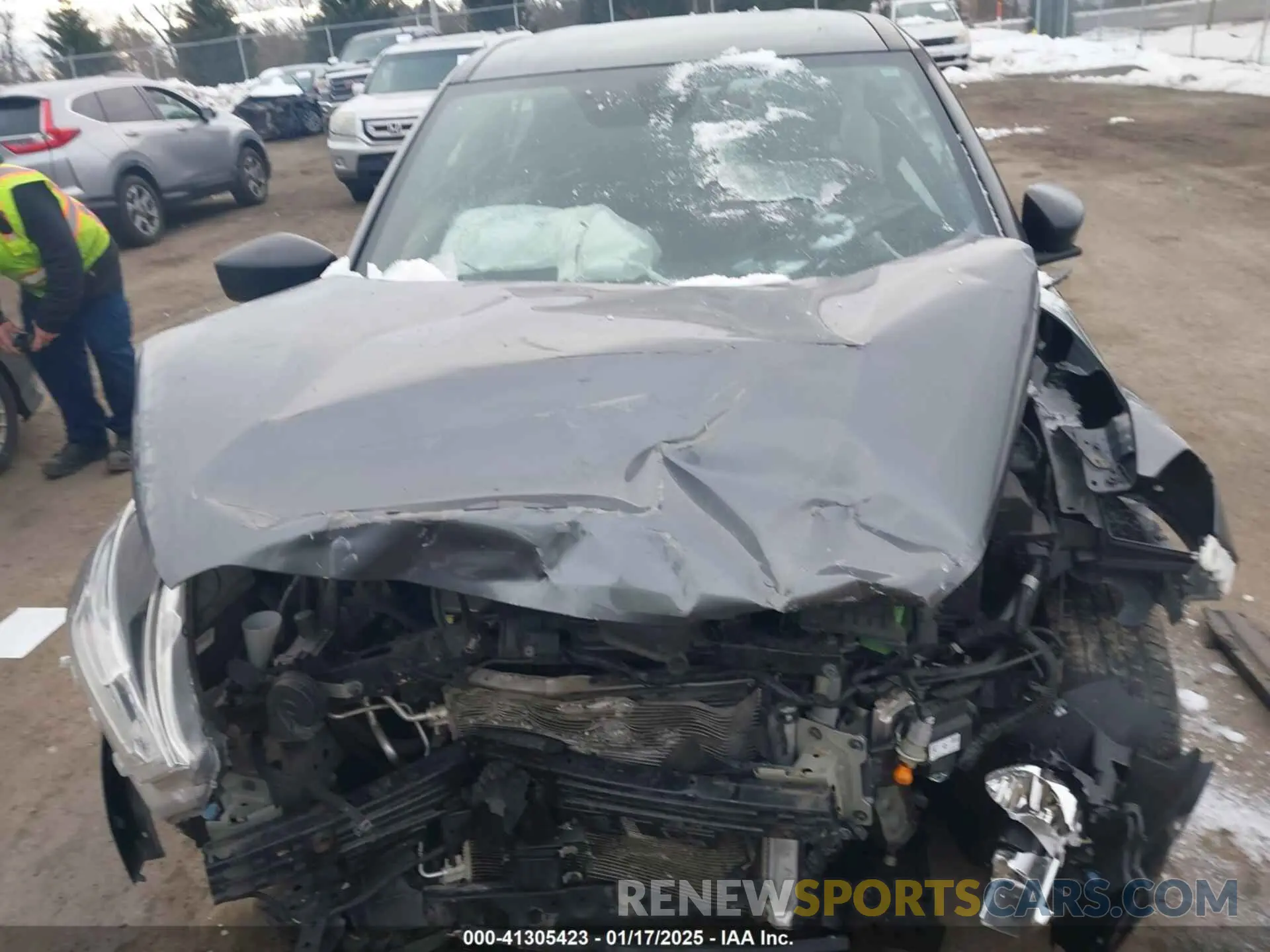 13 Photograph of a damaged car 3N1CP5BV6LL560095 NISSAN KICKS 2020
