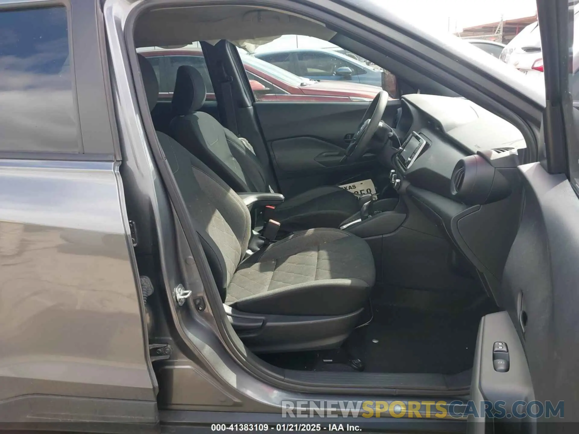 5 Photograph of a damaged car 3N1CP5BV6LL573834 NISSAN KICKS 2020