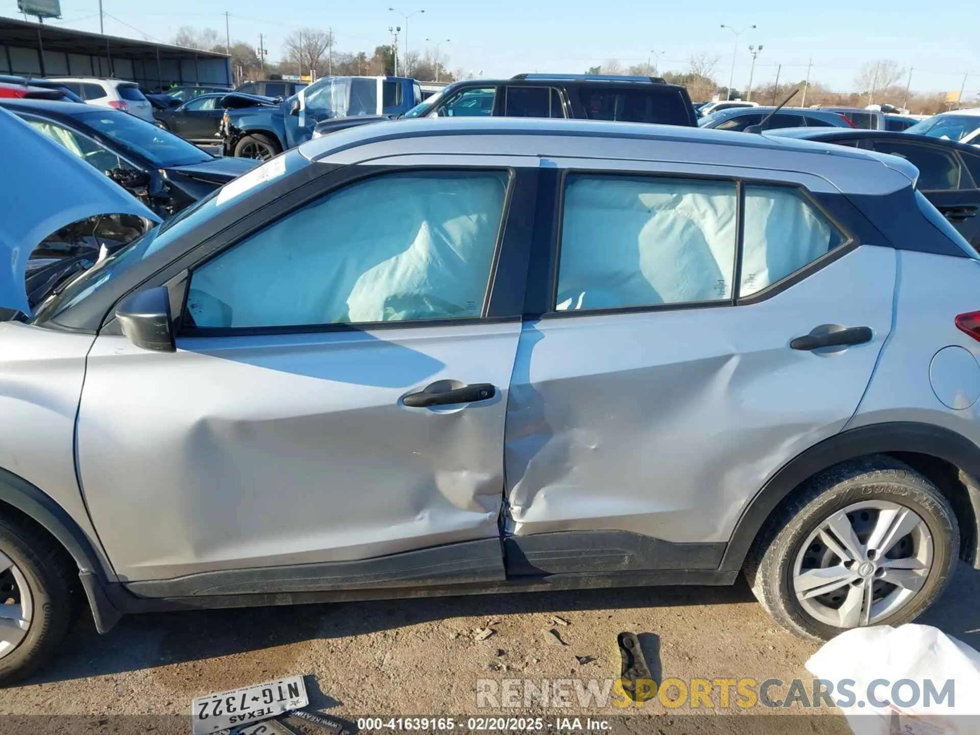 6 Photograph of a damaged car 3N1CP5BV7LL512184 NISSAN KICKS 2020