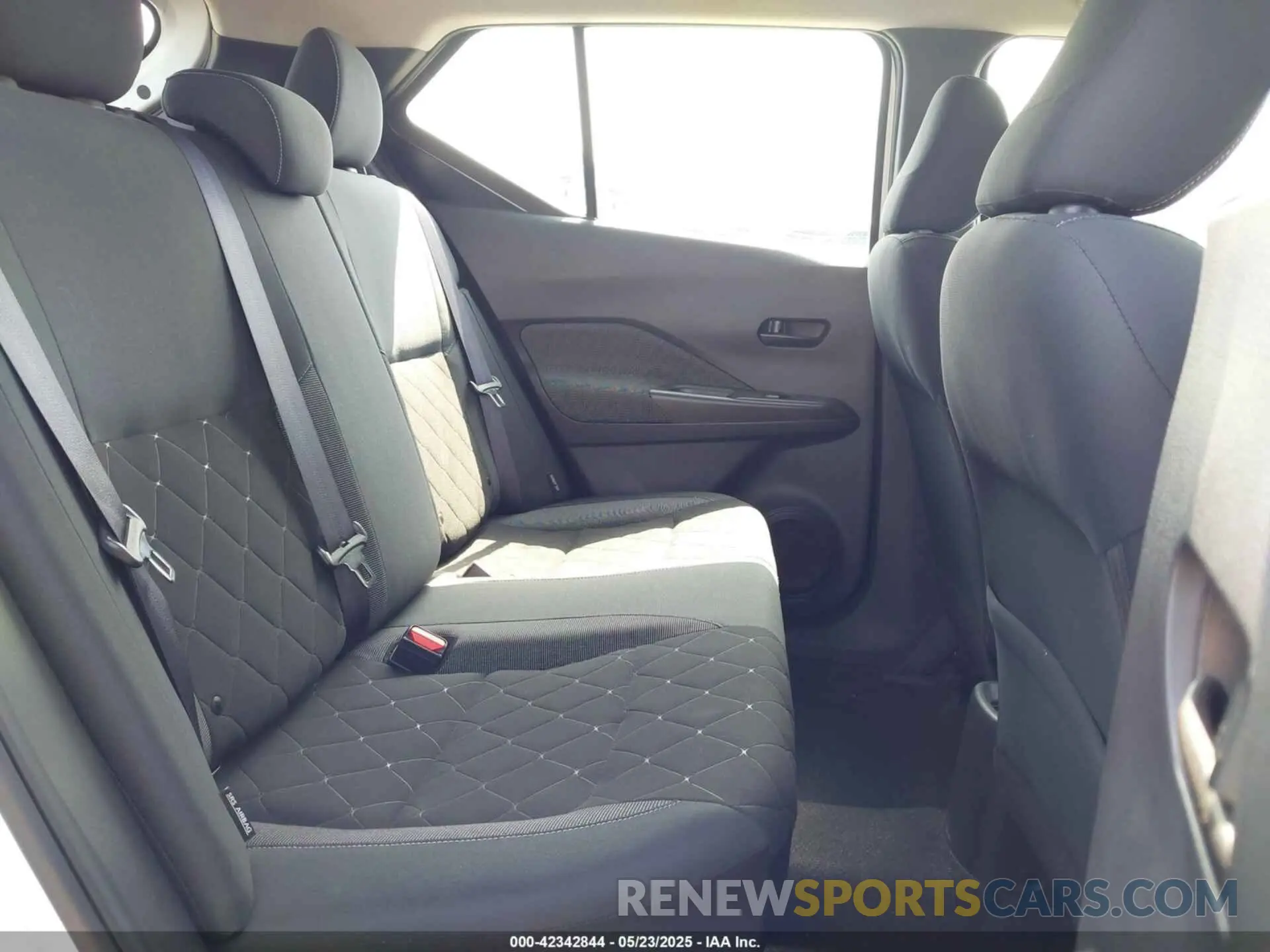 8 Photograph of a damaged car 3N1CP5BV7LL512251 NISSAN KICKS 2020