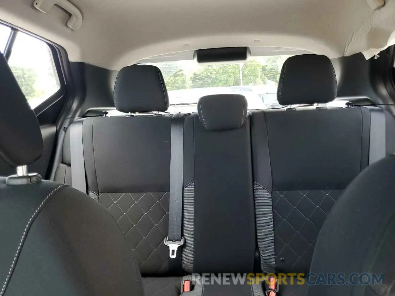 10 Photograph of a damaged car 3N1CP5BV7LL523086 NISSAN KICKS 2020