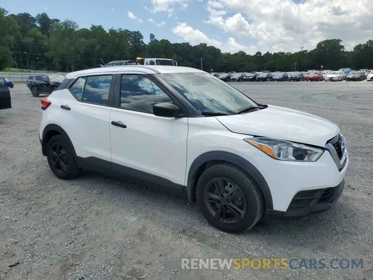 4 Photograph of a damaged car 3N1CP5BV7LL523086 NISSAN KICKS 2020