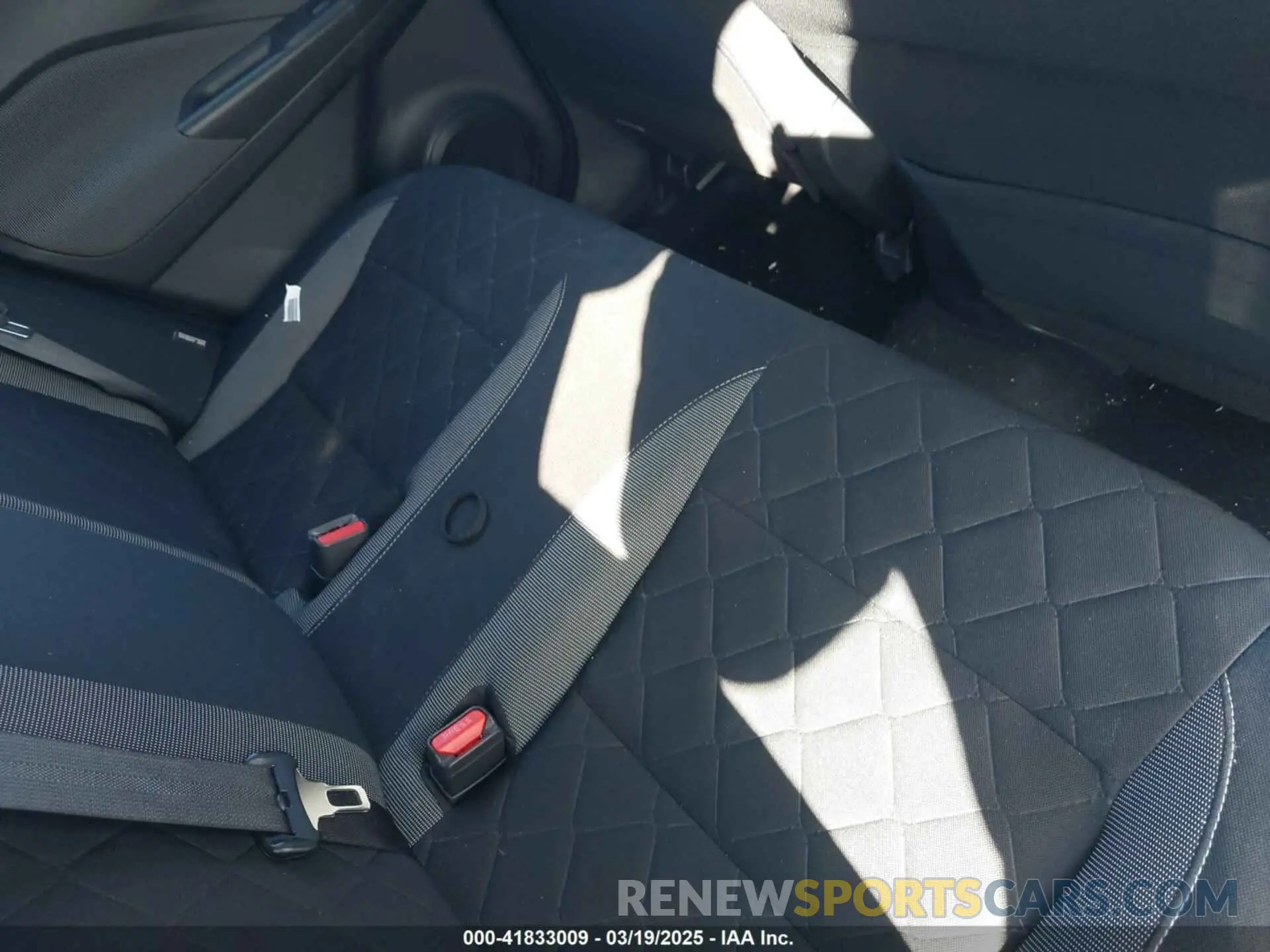 8 Photograph of a damaged car 3N1CP5BV7LL531639 NISSAN KICKS 2020