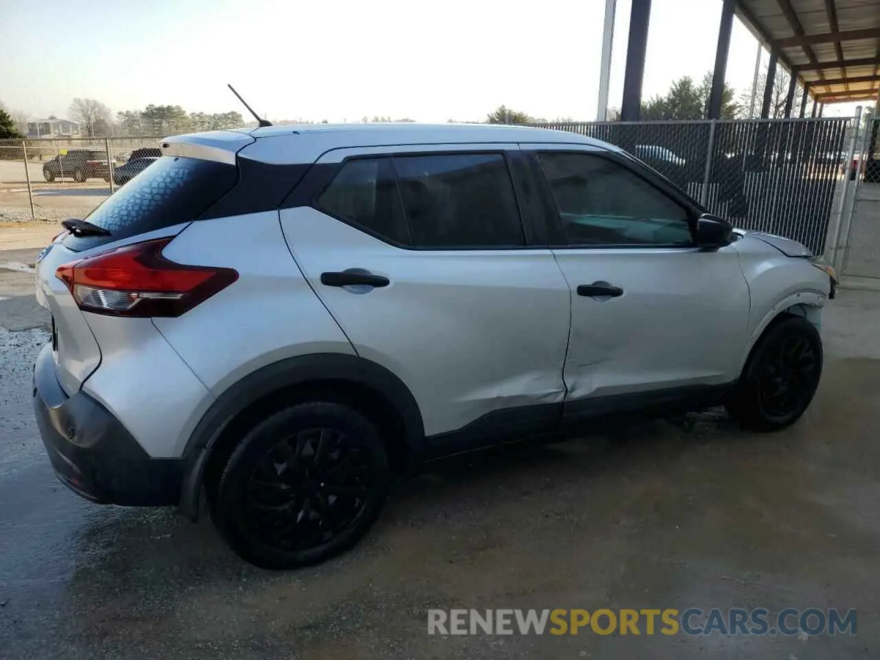 3 Photograph of a damaged car 3N1CP5BV8LL511593 NISSAN KICKS 2020