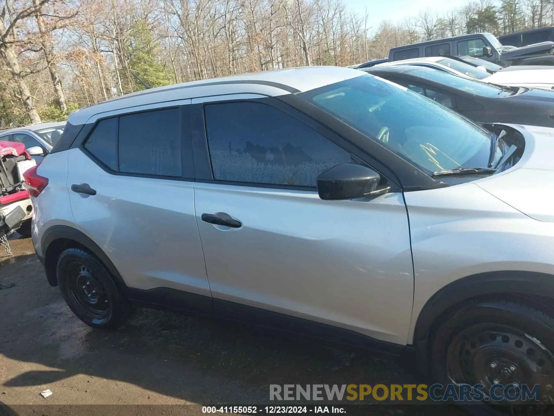 12 Photograph of a damaged car 3N1CP5BV8LL534047 NISSAN KICKS 2020