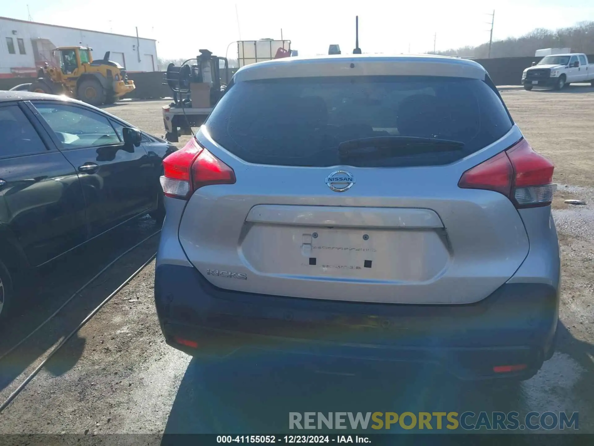 15 Photograph of a damaged car 3N1CP5BV8LL534047 NISSAN KICKS 2020