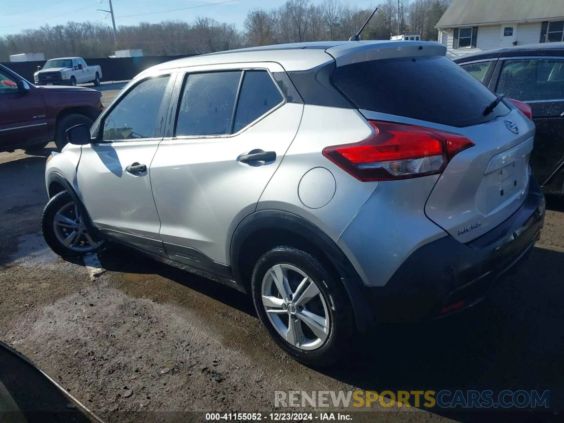 3 Photograph of a damaged car 3N1CP5BV8LL534047 NISSAN KICKS 2020