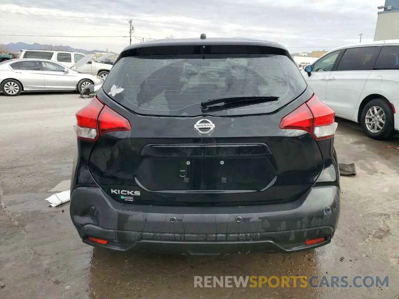 6 Photograph of a damaged car 3N1CP5BV8LL534288 NISSAN KICKS 2020