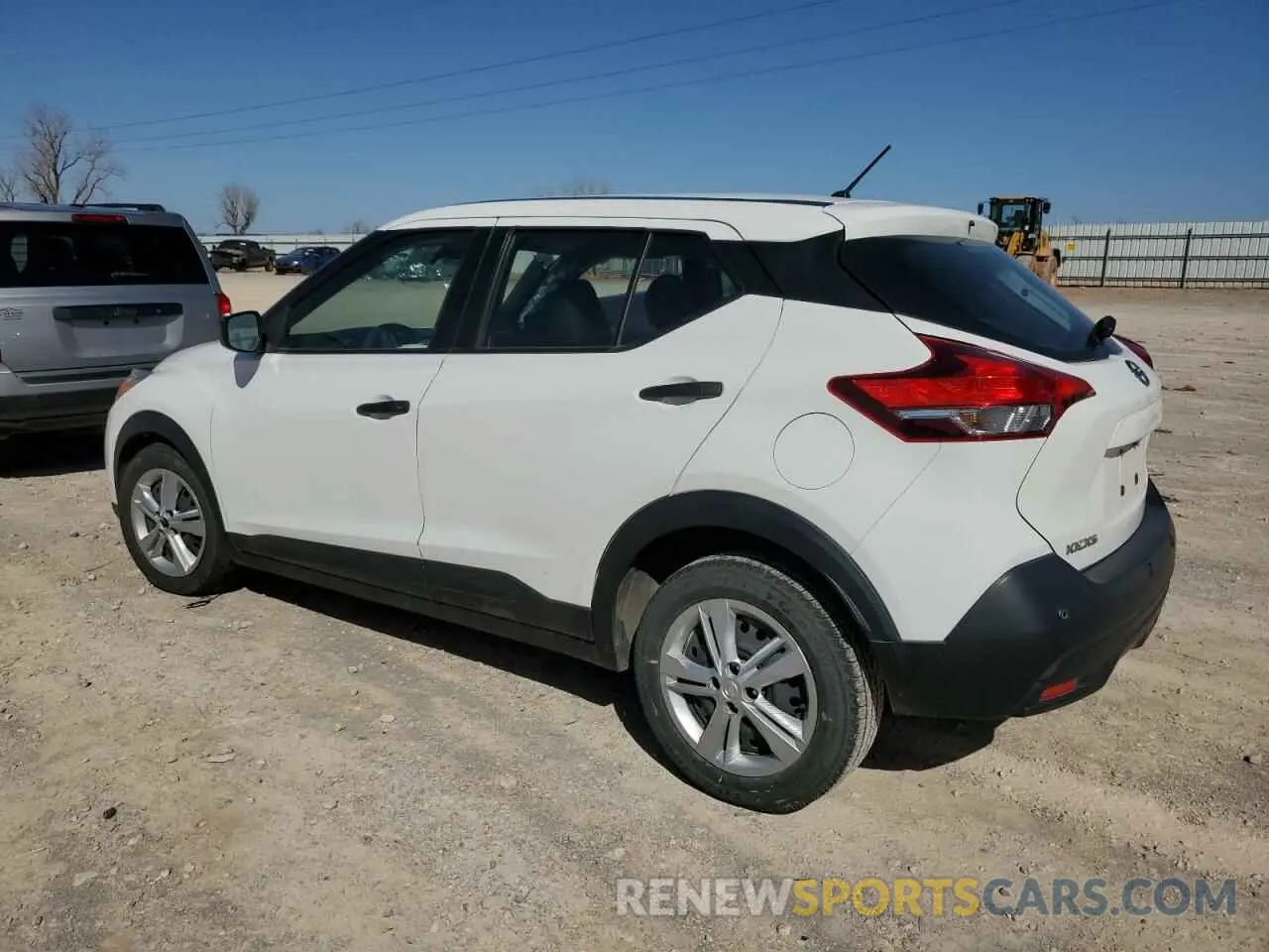2 Photograph of a damaged car 3N1CP5BV8LL574144 NISSAN KICKS 2020