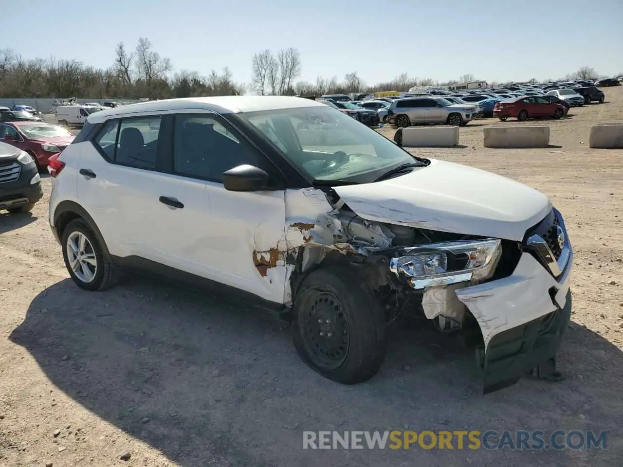 4 Photograph of a damaged car 3N1CP5BV8LL574144 NISSAN KICKS 2020