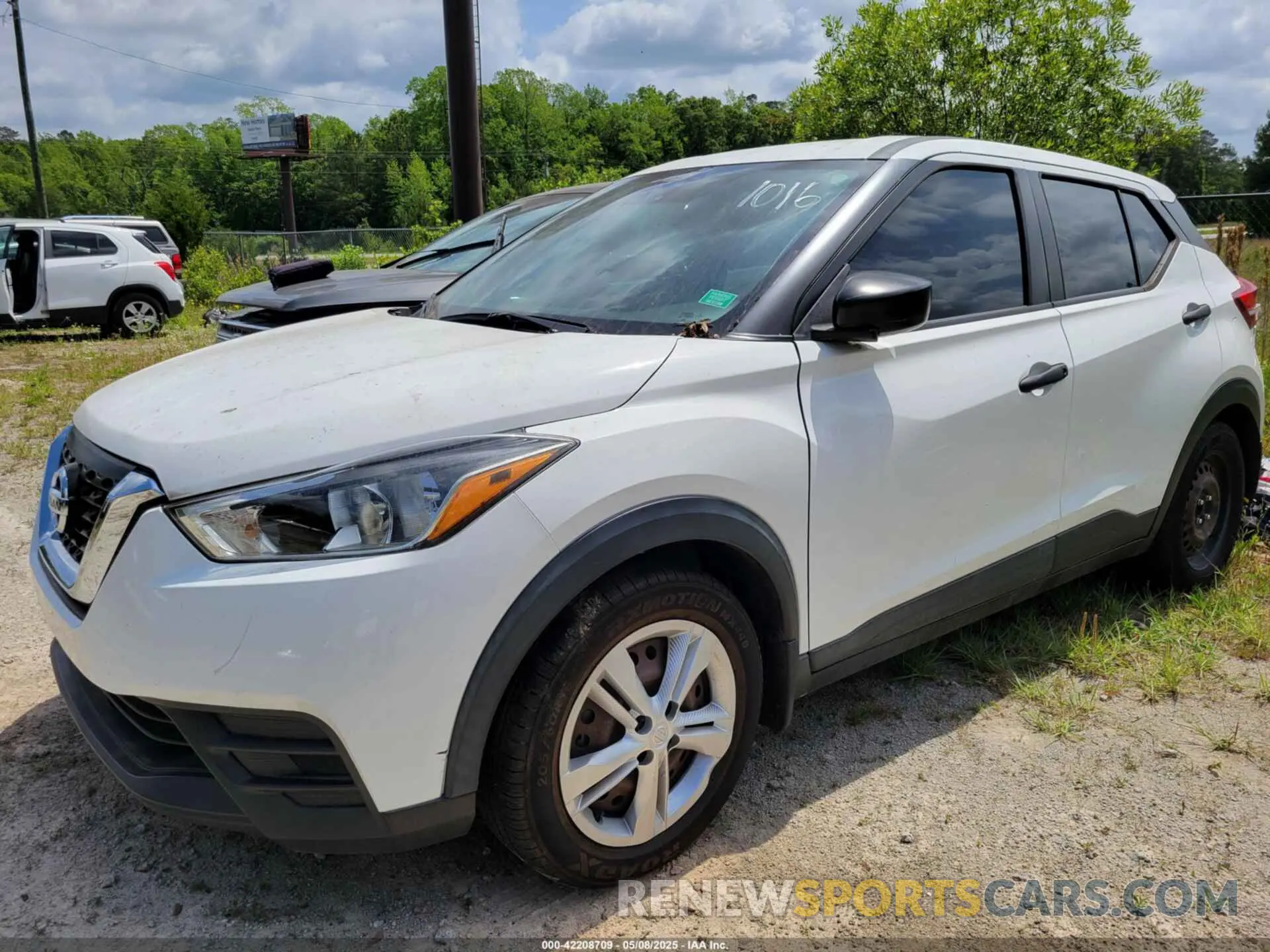 2 Photograph of a damaged car 3N1CP5BV9LL487319 NISSAN KICKS 2020