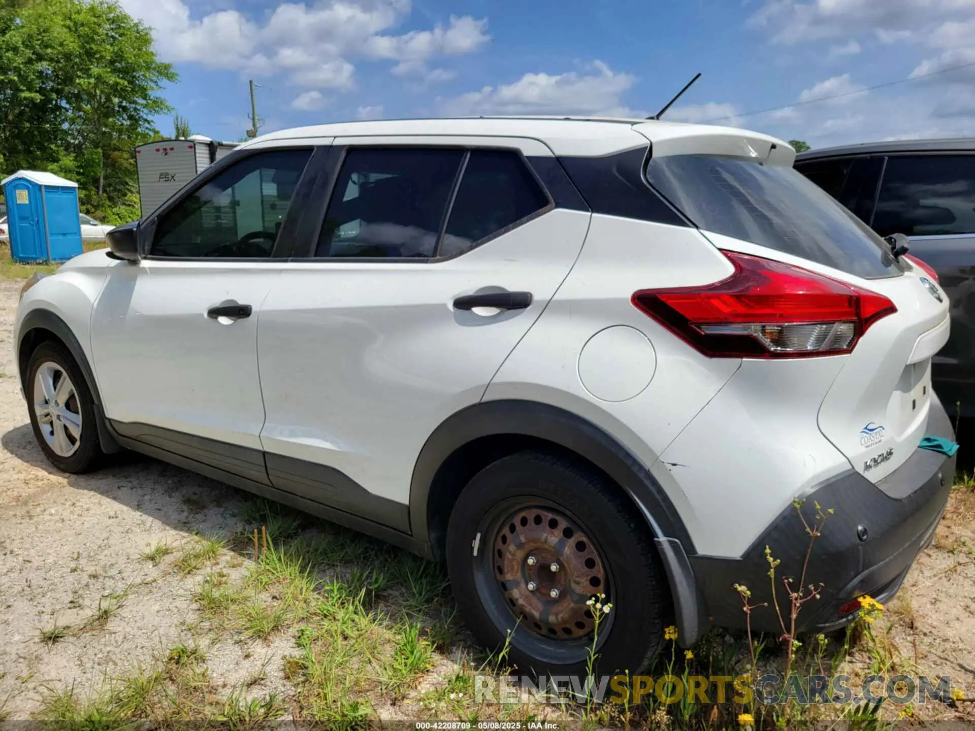 3 Photograph of a damaged car 3N1CP5BV9LL487319 NISSAN KICKS 2020