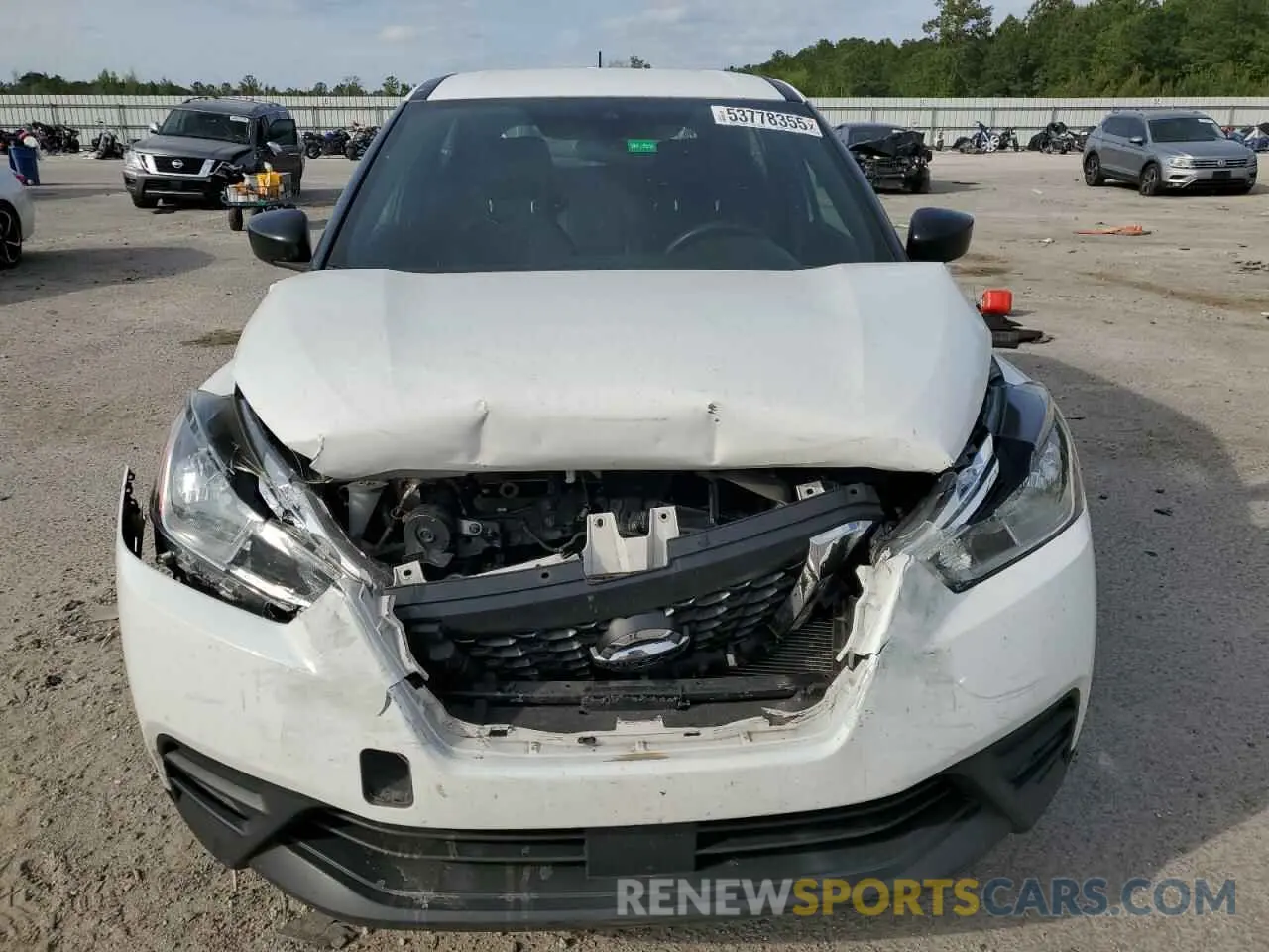 5 Photograph of a damaged car 3N1CP5BV9LL495856 NISSAN KICKS 2020
