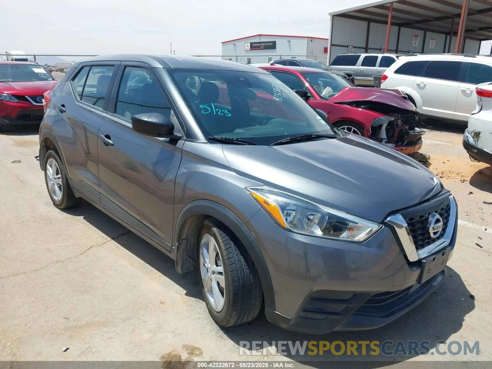 1 Photograph of a damaged car 3N1CP5BV9LL525082 NISSAN KICKS 2020