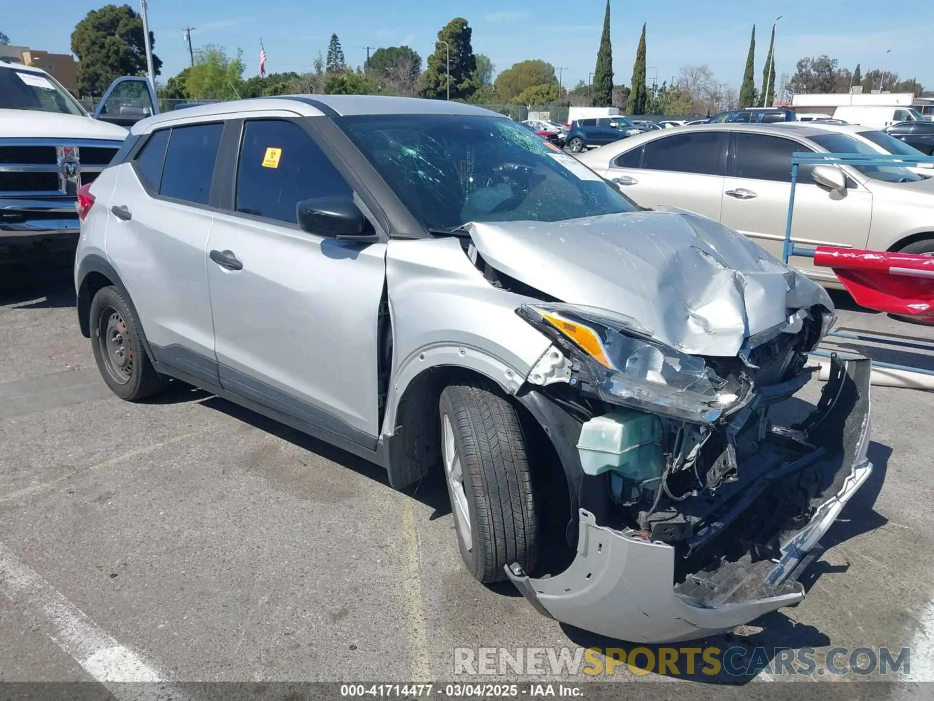 1 Photograph of a damaged car 3N1CP5BV9LL537393 NISSAN KICKS 2020