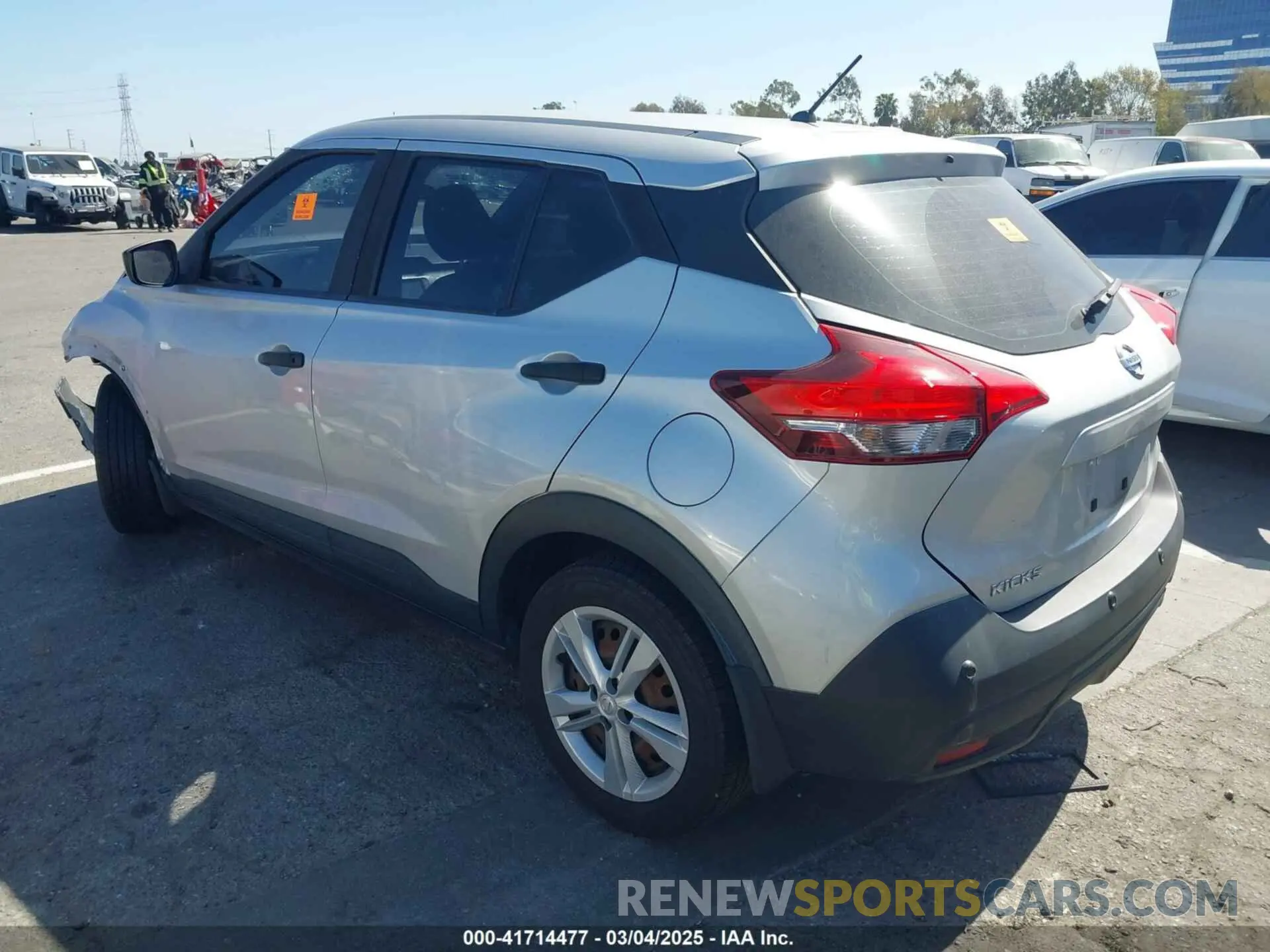 3 Photograph of a damaged car 3N1CP5BV9LL537393 NISSAN KICKS 2020