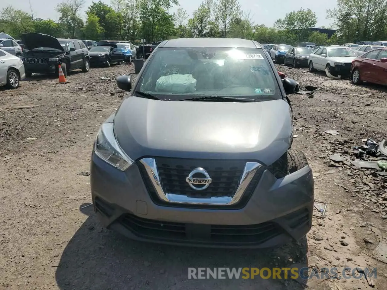 5 Photograph of a damaged car 3N1CP5BV9LL539063 NISSAN KICKS 2020