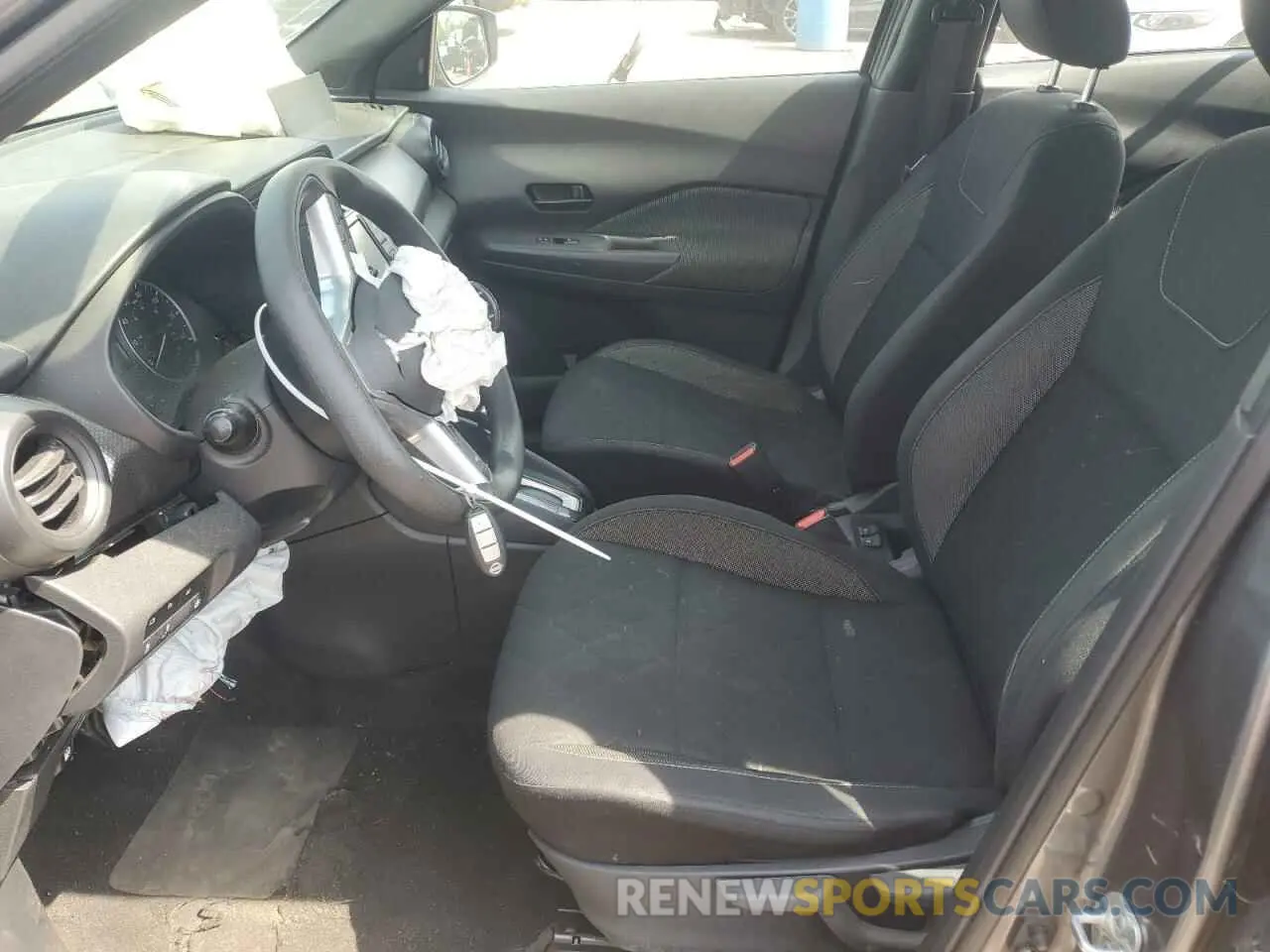 7 Photograph of a damaged car 3N1CP5BV9LL539063 NISSAN KICKS 2020