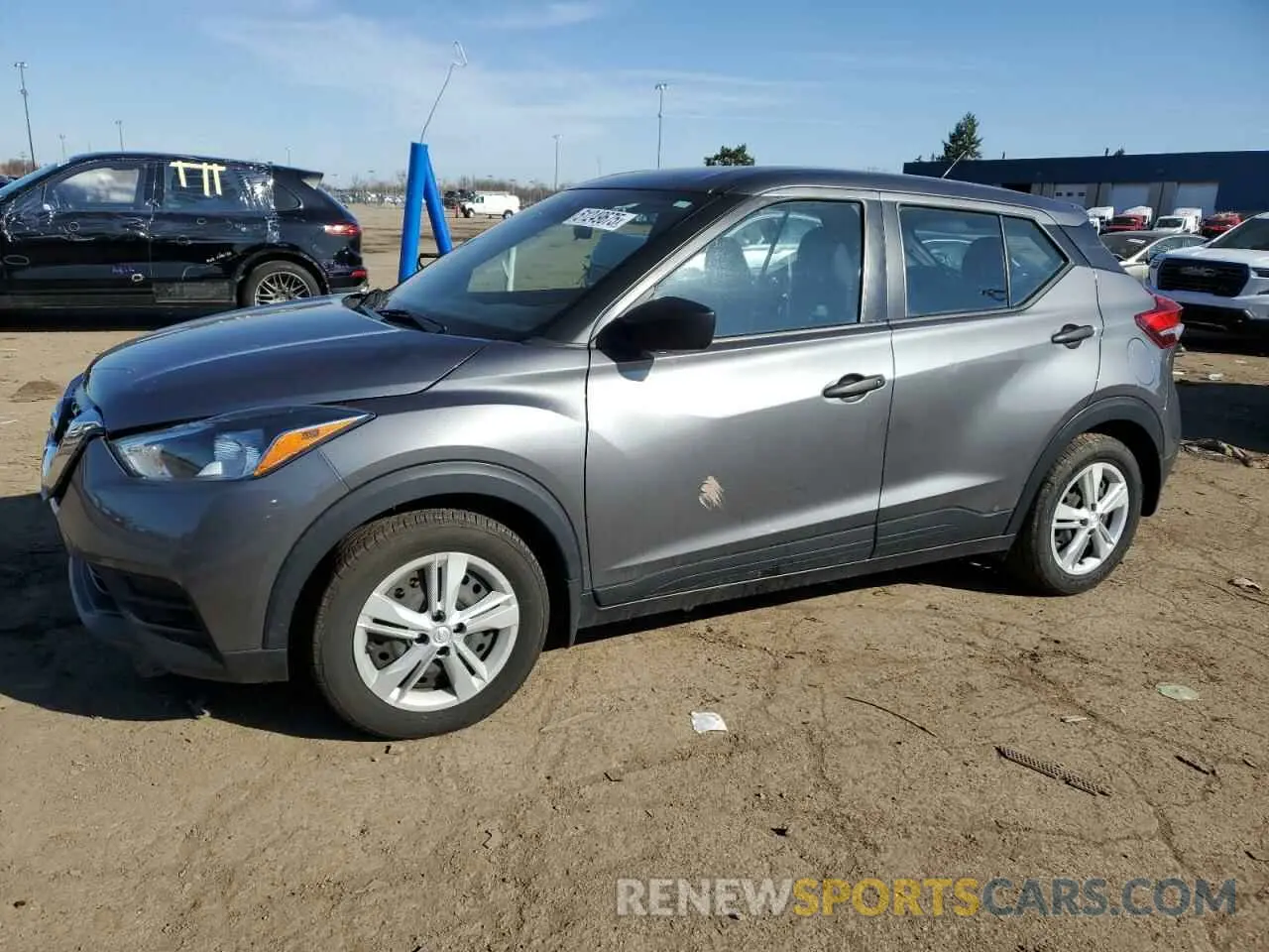 1 Photograph of a damaged car 3N1CP5BV9LL558504 NISSAN KICKS 2020