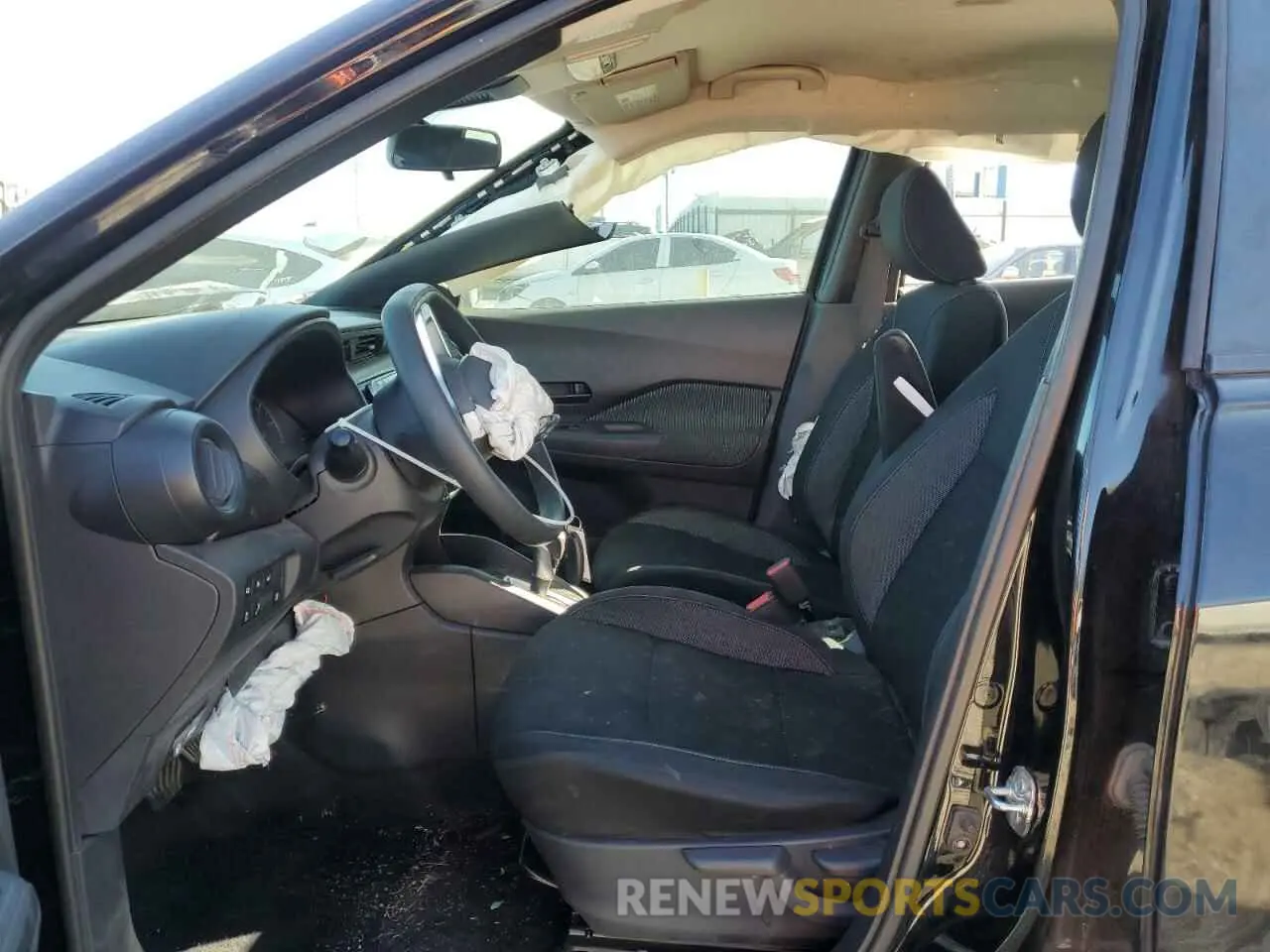 7 Photograph of a damaged car 3N1CP5BVXLL505844 NISSAN KICKS 2020