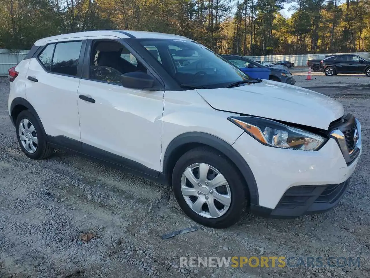 4 Photograph of a damaged car 3N1CP5BVXLL507609 NISSAN KICKS 2020
