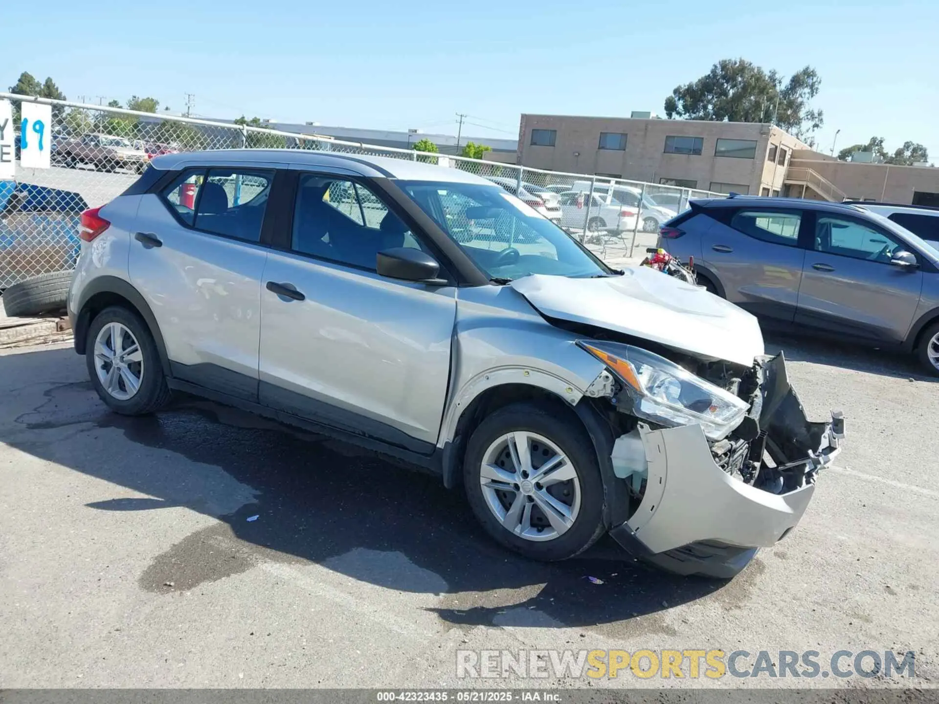 1 Photograph of a damaged car 3N1CP5BVXLL510039 NISSAN KICKS 2020
