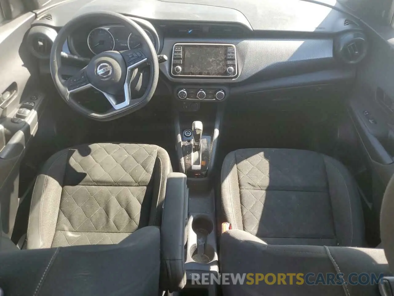 8 Photograph of a damaged car 3N1CP5BVXLL531764 NISSAN KICKS 2020