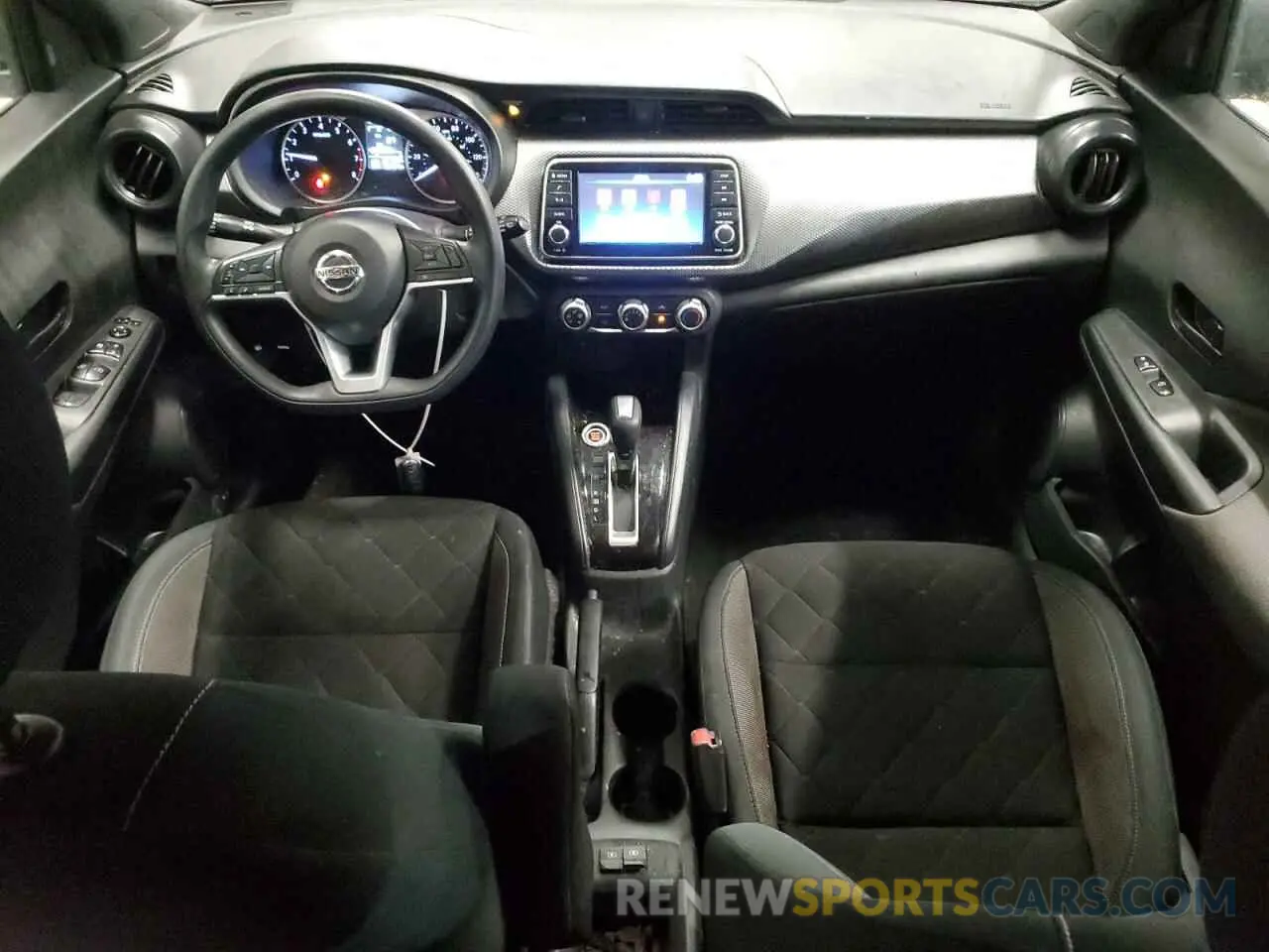 8 Photograph of a damaged car 3N1CP5BVXLL534339 NISSAN KICKS 2020