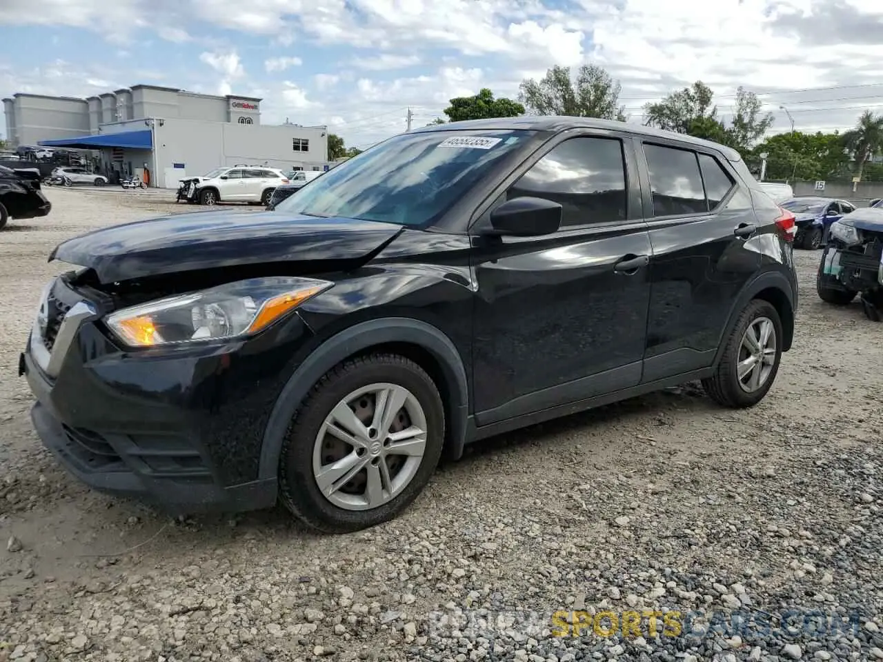 1 Photograph of a damaged car 3N1CP5BVXLL563873 NISSAN KICKS 2020