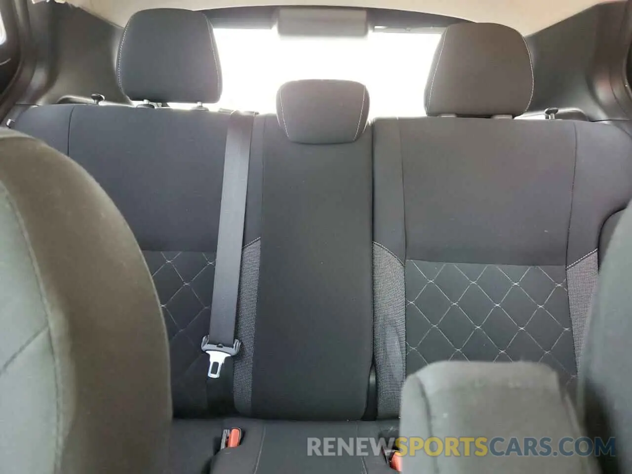 10 Photograph of a damaged car 3N1CP5BVXLL563873 NISSAN KICKS 2020