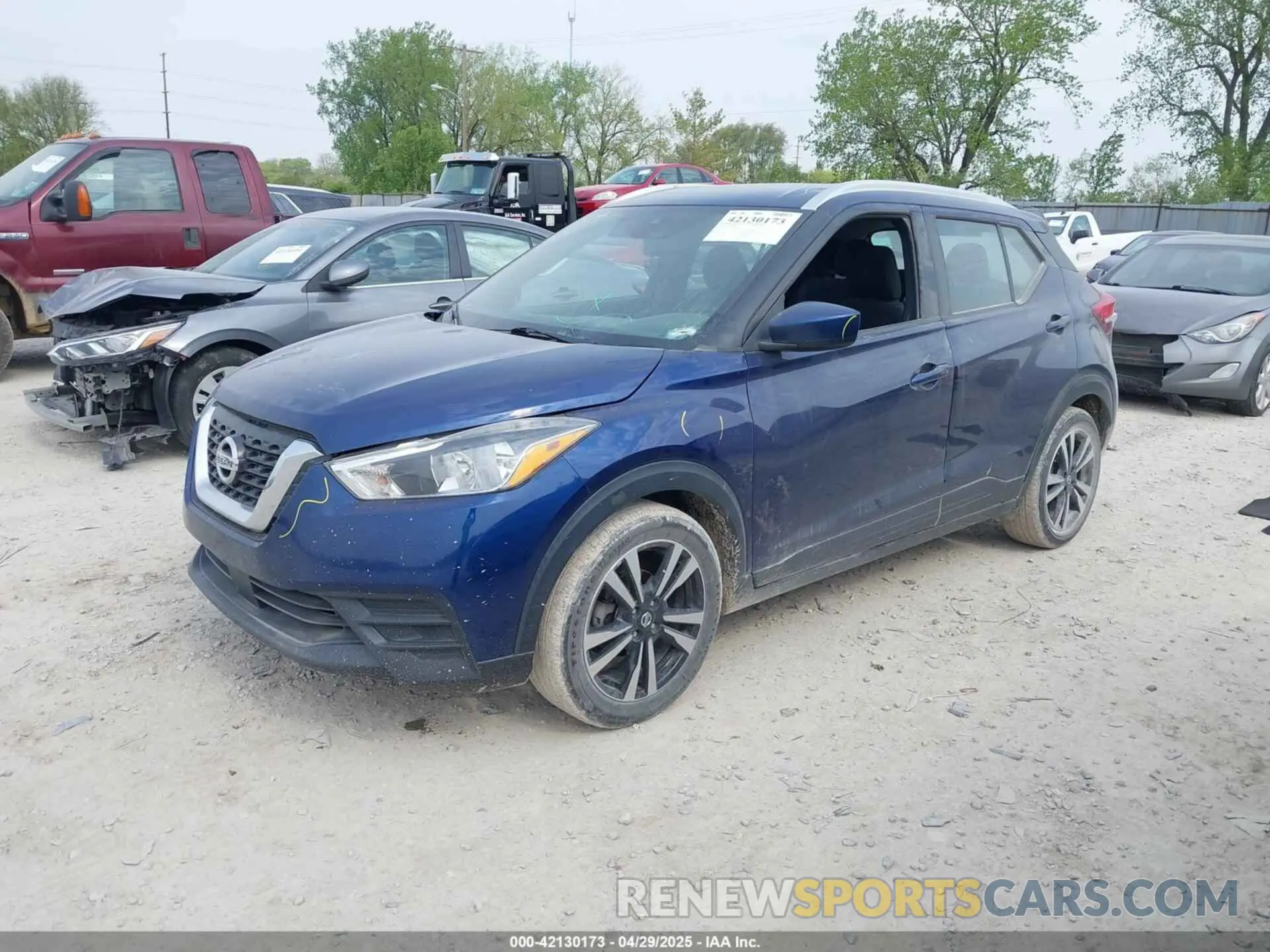2 Photograph of a damaged car 3N1CP5CV0LL507892 NISSAN KICKS 2020
