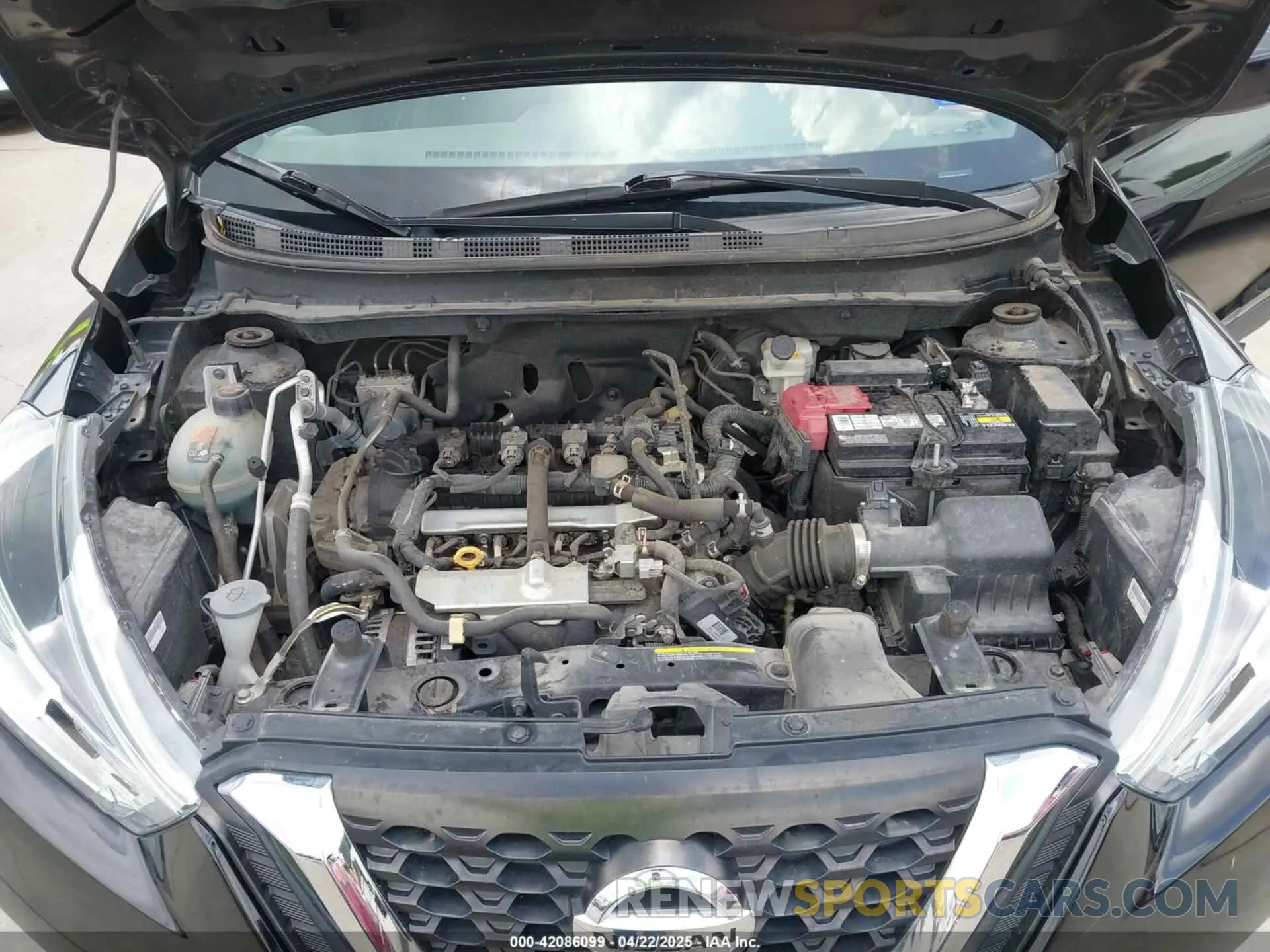 10 Photograph of a damaged car 3N1CP5CV0LL518956 NISSAN KICKS 2020