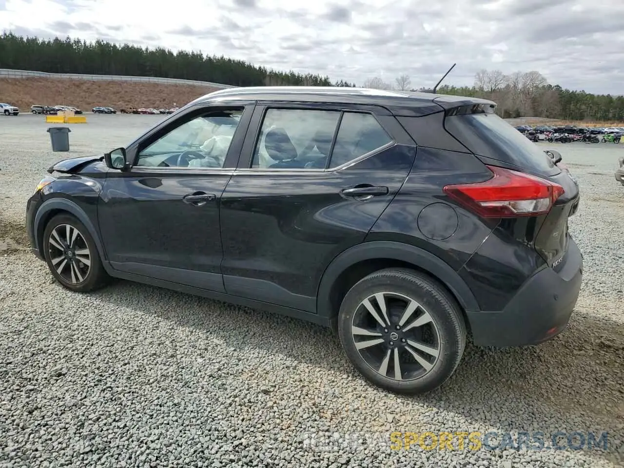 2 Photograph of a damaged car 3N1CP5CV0LL529455 NISSAN KICKS 2020