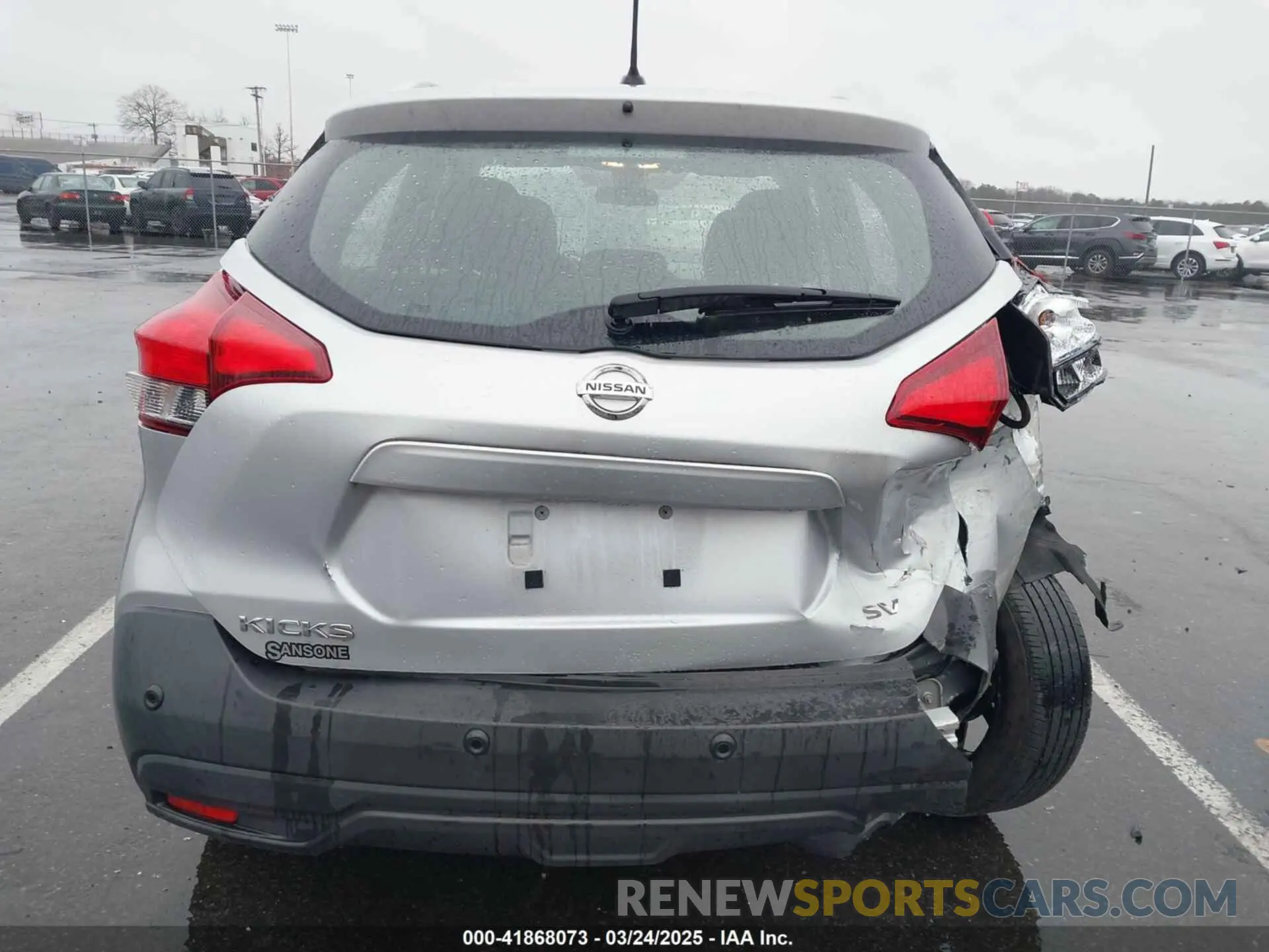 16 Photograph of a damaged car 3N1CP5CV0LL547650 NISSAN KICKS 2020