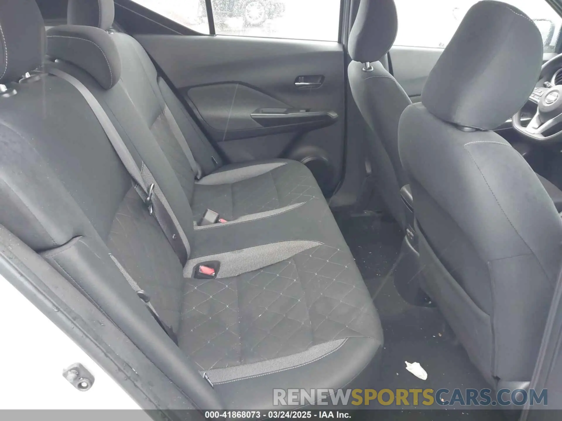 8 Photograph of a damaged car 3N1CP5CV0LL547650 NISSAN KICKS 2020