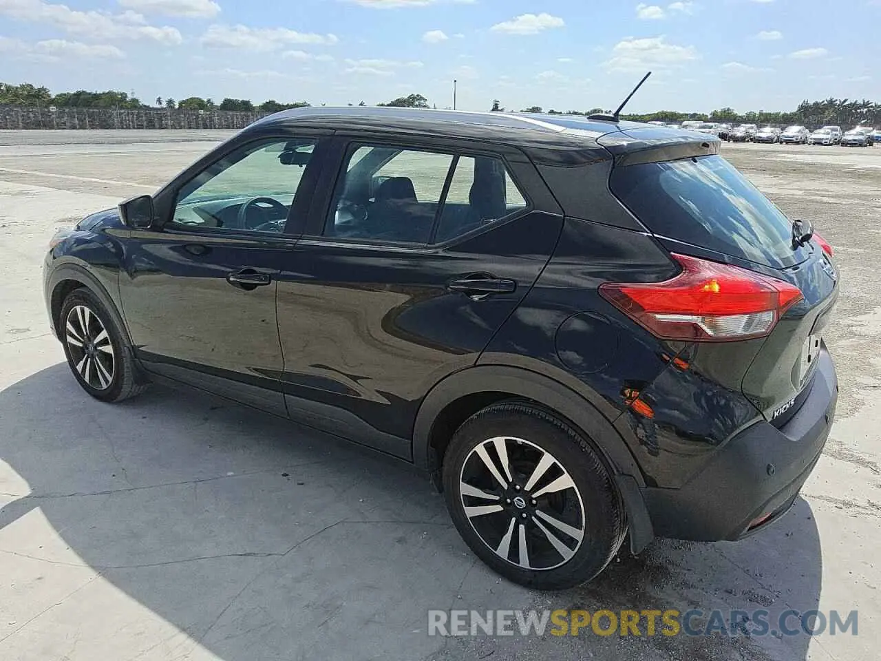 2 Photograph of a damaged car 3N1CP5CV0LL549446 NISSAN KICKS 2020