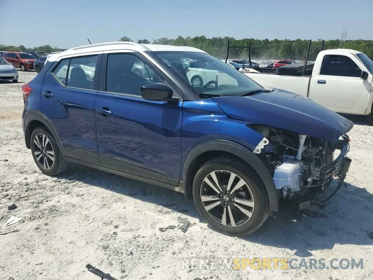 4 Photograph of a damaged car 3N1CP5CV0LL577120 NISSAN KICKS 2020