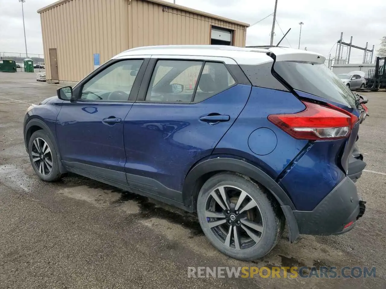 2 Photograph of a damaged car 3N1CP5CV1LL483232 NISSAN KICKS 2020