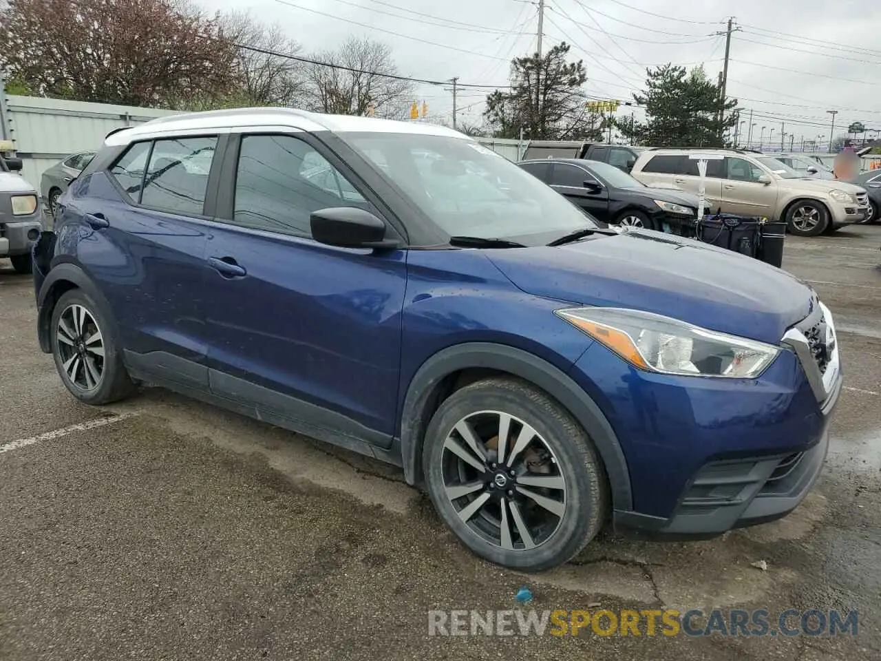 4 Photograph of a damaged car 3N1CP5CV1LL483232 NISSAN KICKS 2020