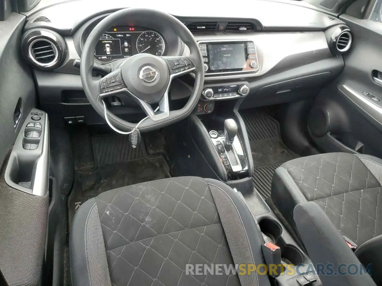 8 Photograph of a damaged car 3N1CP5CV1LL483232 NISSAN KICKS 2020