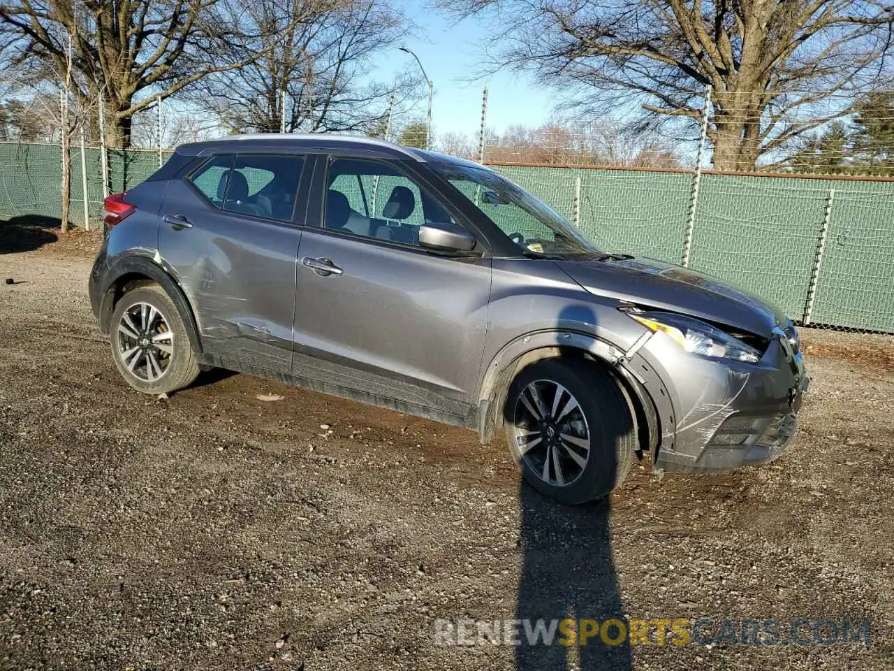 4 Photograph of a damaged car 3N1CP5CV1LL487152 NISSAN KICKS 2020
