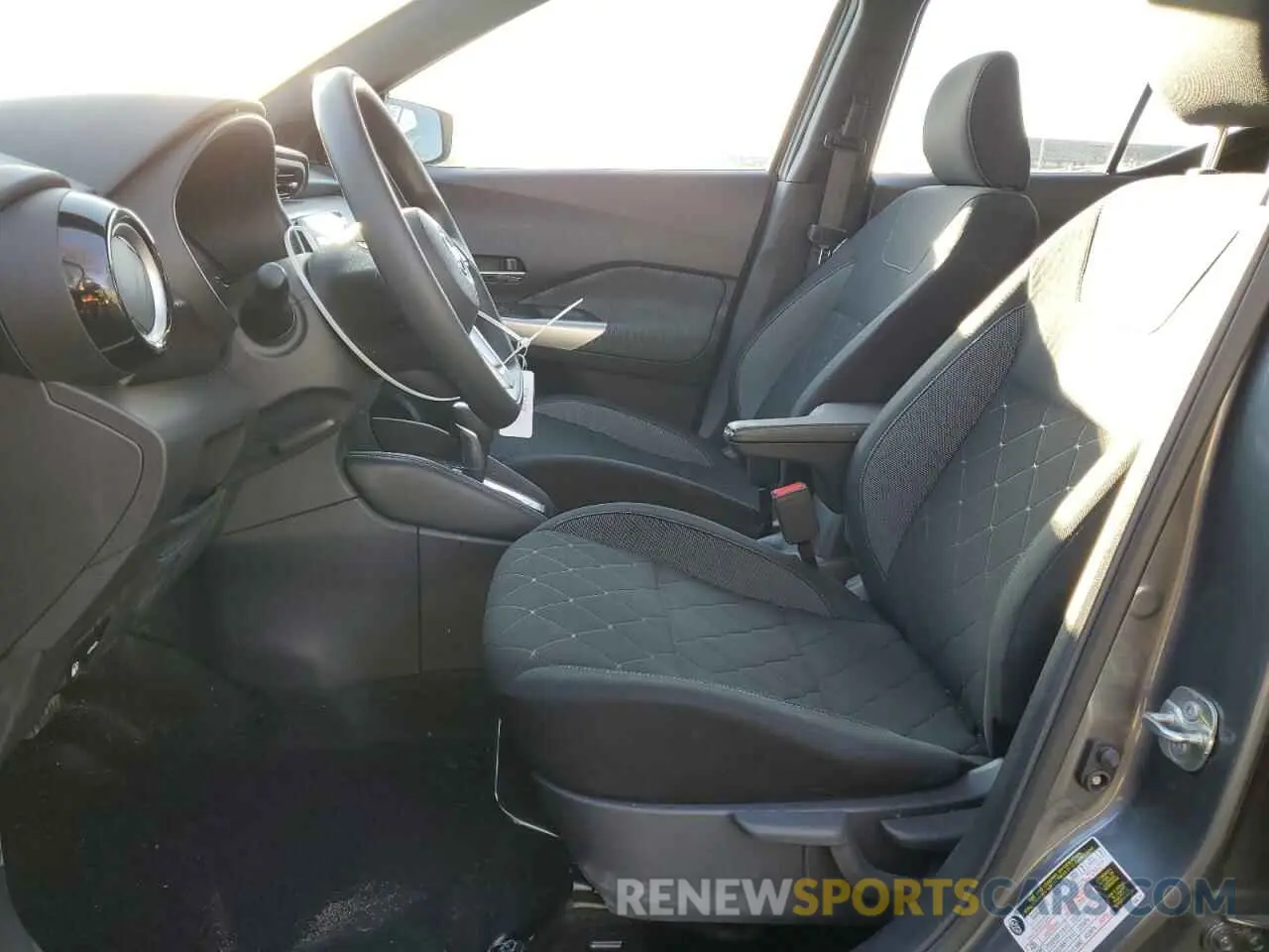 7 Photograph of a damaged car 3N1CP5CV1LL487152 NISSAN KICKS 2020
