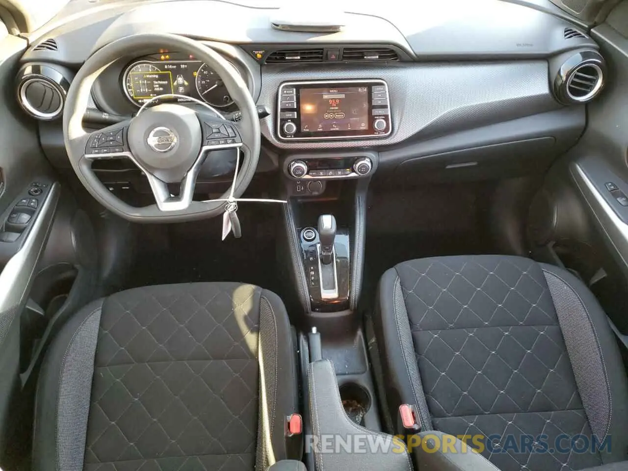 8 Photograph of a damaged car 3N1CP5CV1LL487152 NISSAN KICKS 2020