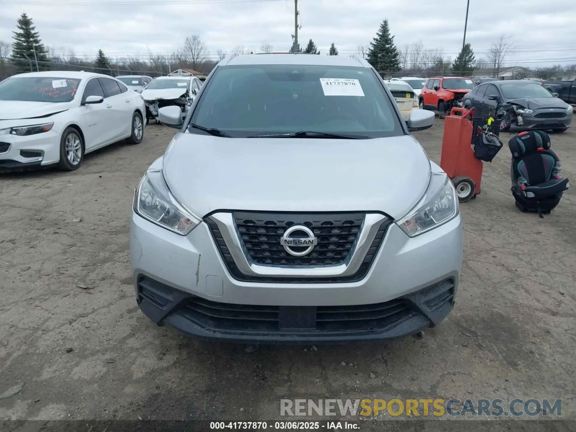 12 Photograph of a damaged car 3N1CP5CV1LL502166 NISSAN KICKS 2020