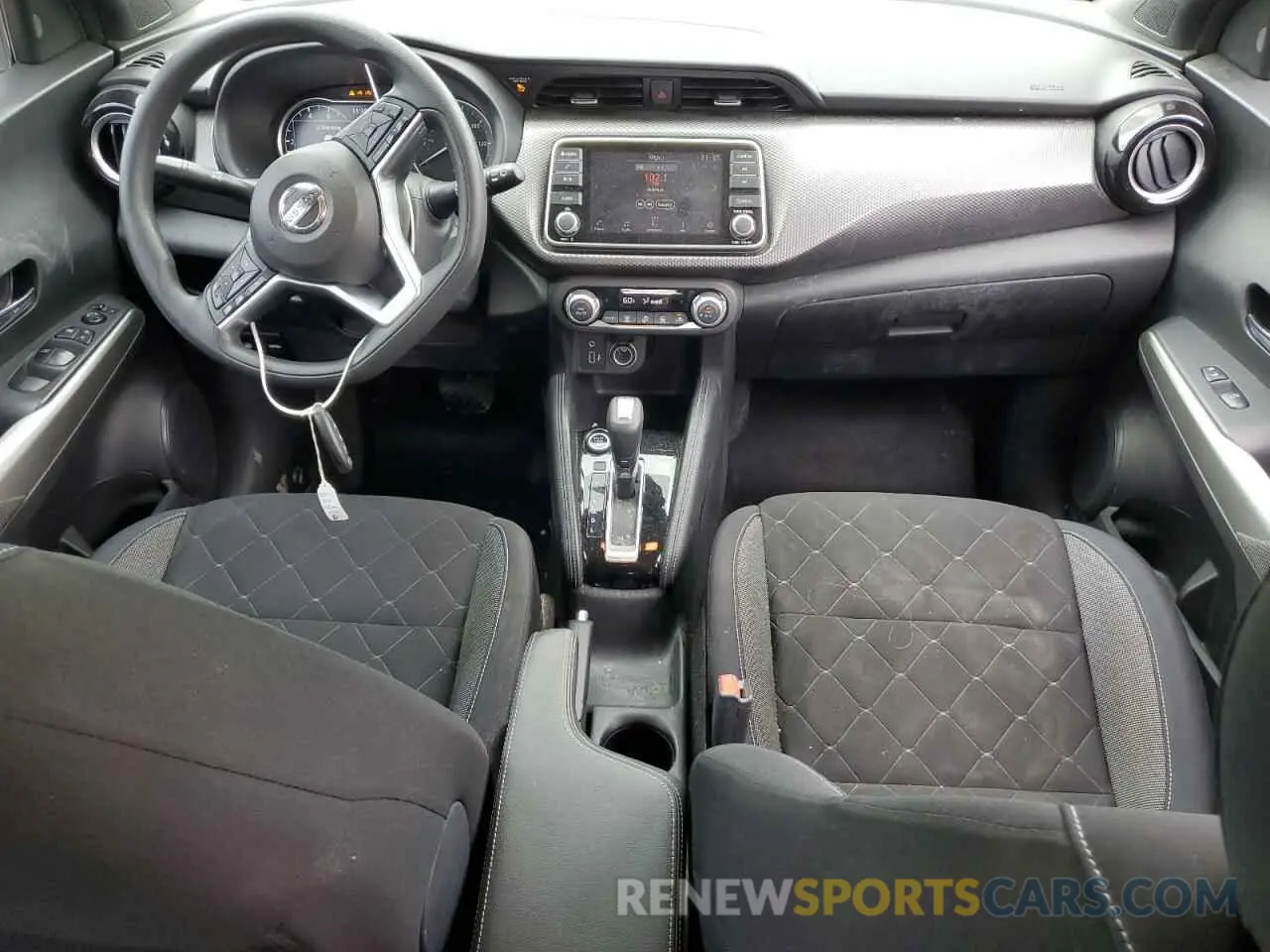 8 Photograph of a damaged car 3N1CP5CV1LL503351 NISSAN KICKS 2020