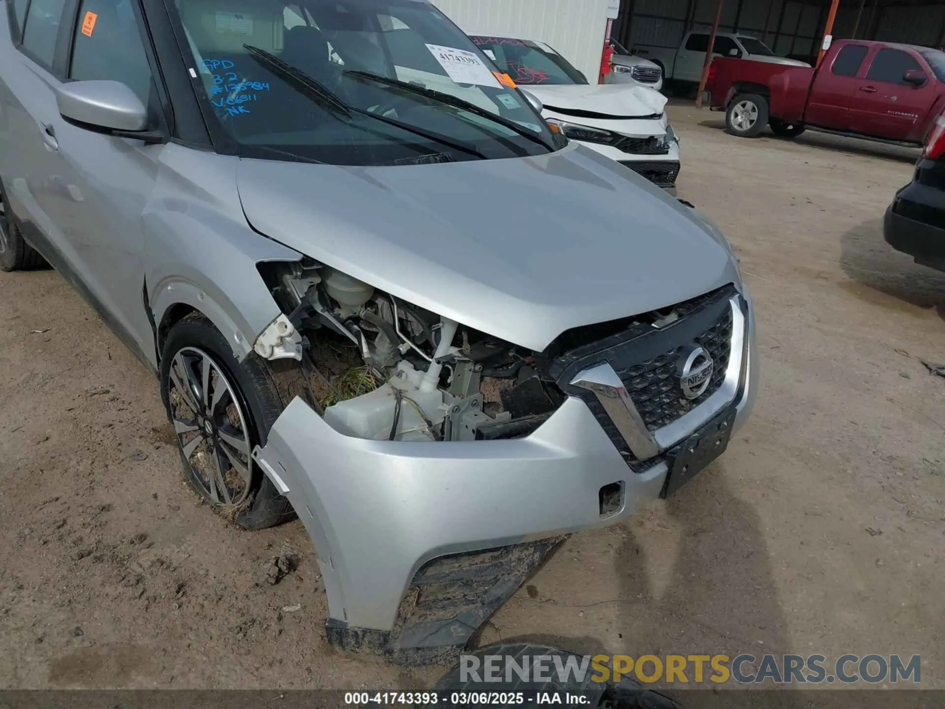 6 Photograph of a damaged car 3N1CP5CV1LL506511 NISSAN KICKS 2020