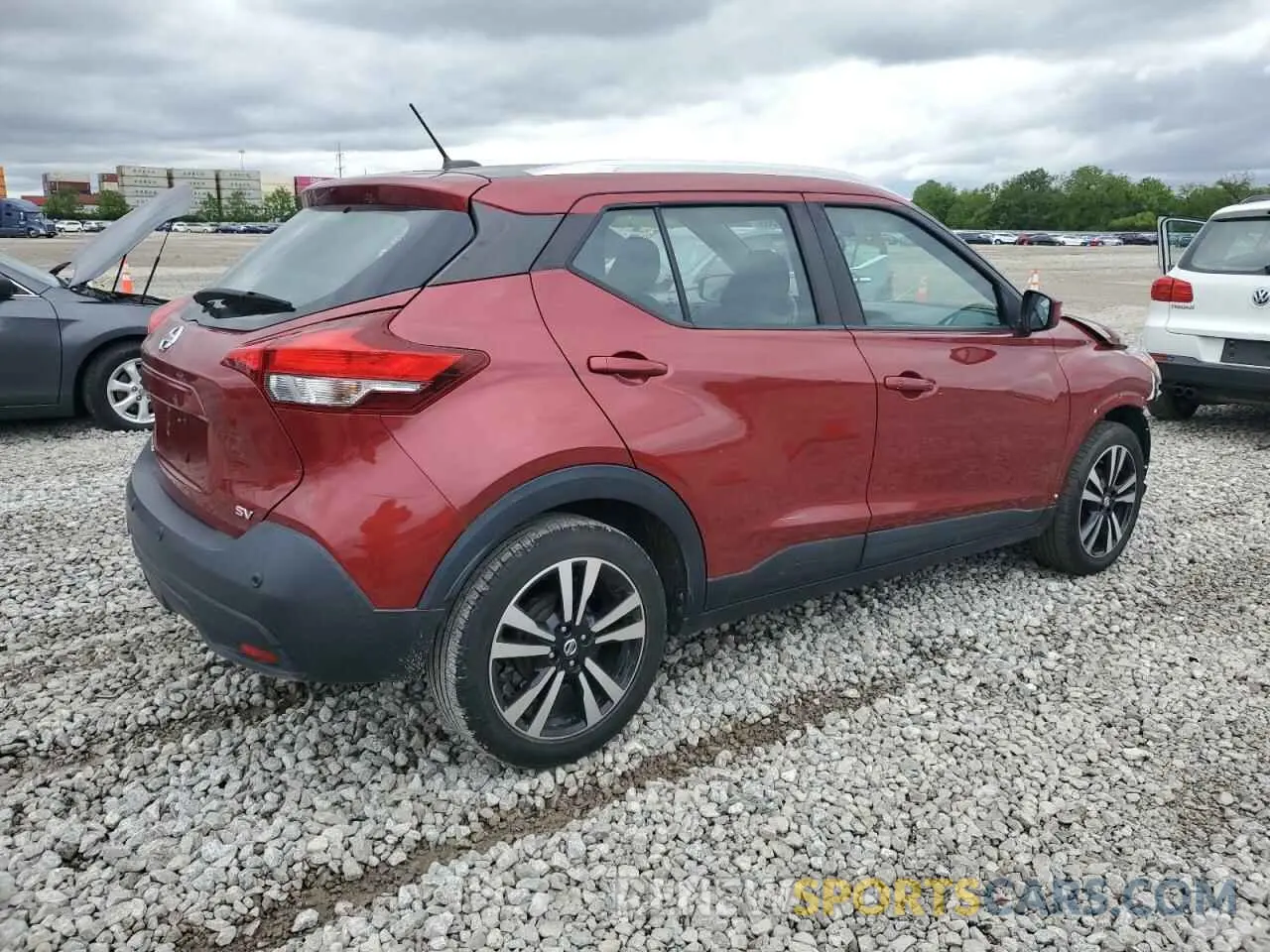 3 Photograph of a damaged car 3N1CP5CV1LL516004 NISSAN KICKS 2020