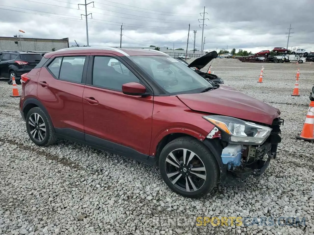 4 Photograph of a damaged car 3N1CP5CV1LL516004 NISSAN KICKS 2020
