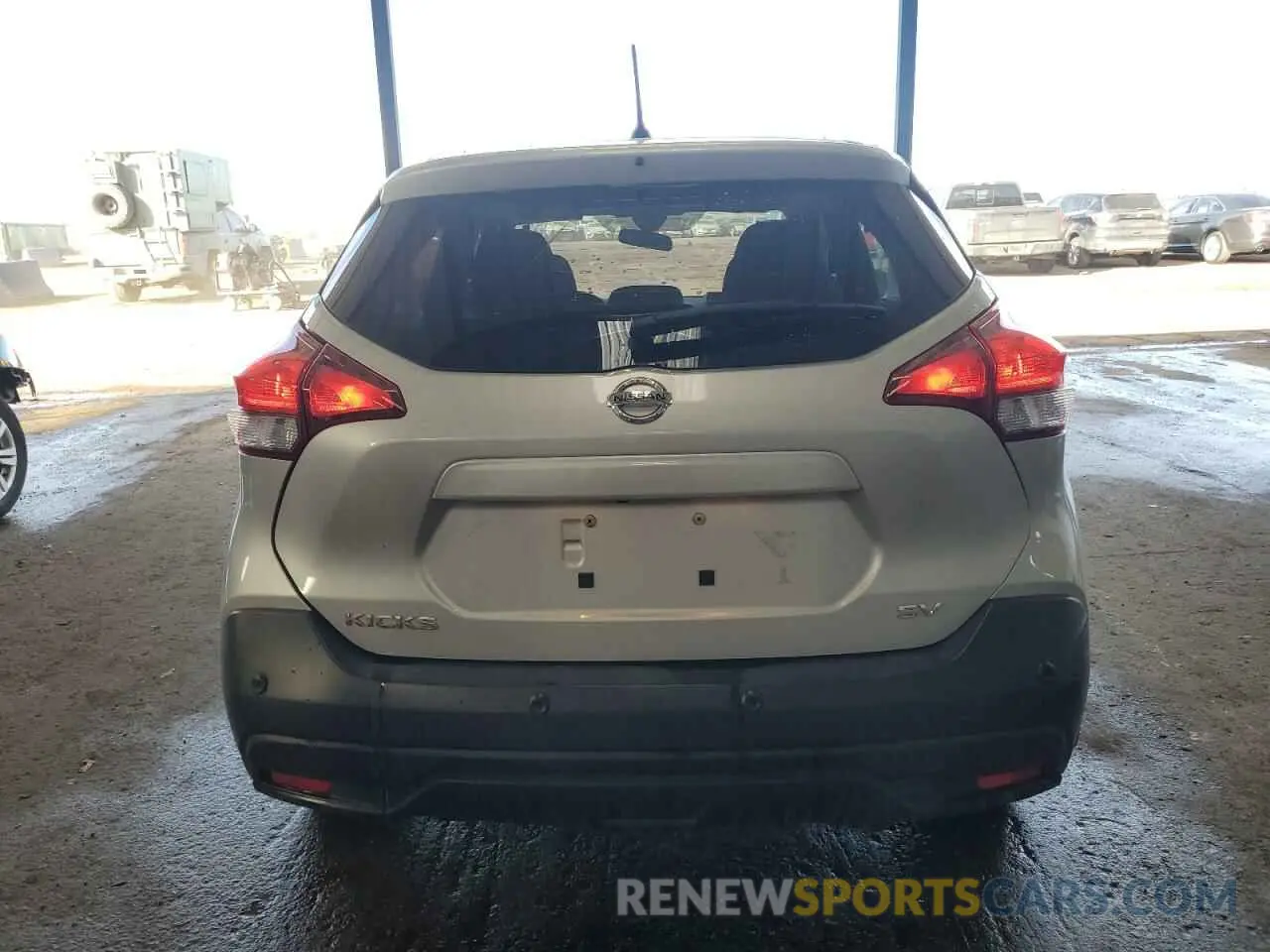 6 Photograph of a damaged car 3N1CP5CV1LL537645 NISSAN KICKS 2020