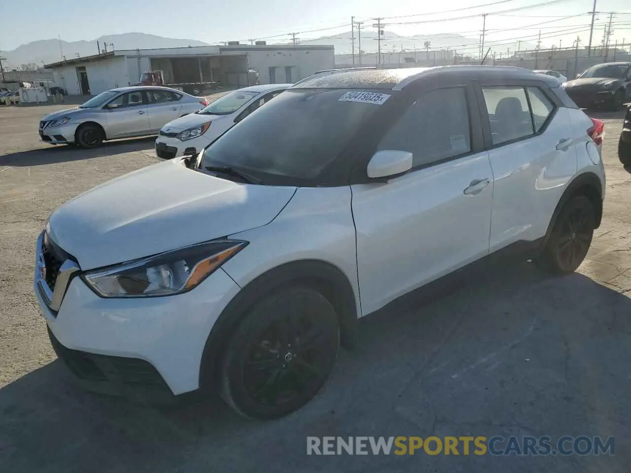 1 Photograph of a damaged car 3N1CP5CV2LL489363 NISSAN KICKS 2020